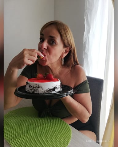 LunaCardena photo