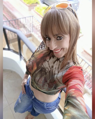 LunaCardena photo