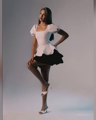LunaYelo photo 17