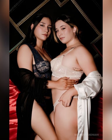 MarianaandNahi foto