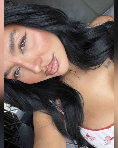 NicoleBella photo