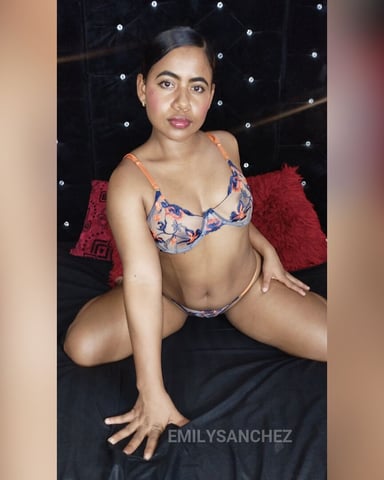 EmilySanchez foto