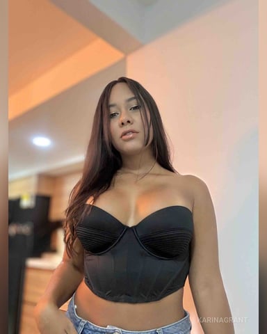 KarinaGrant foto