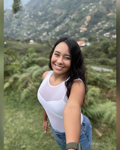 KarinaGrant foto
