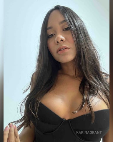 KarinaGrant foto