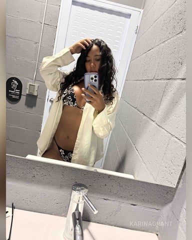 KarinaGrant foto