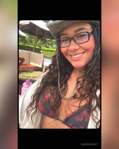 KarinaGrant foto