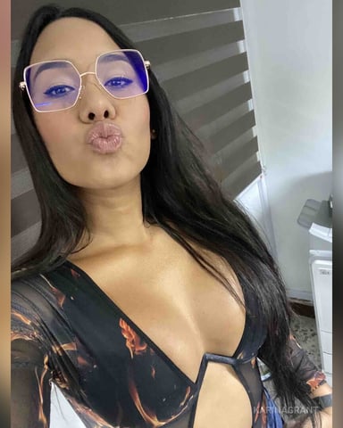 KarinaGrant foto