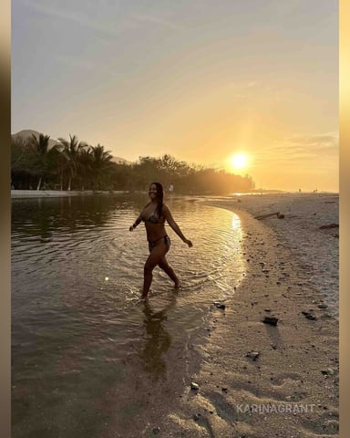 KarinaGrant foto