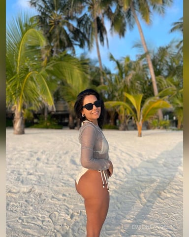 EvelineAngeles foto