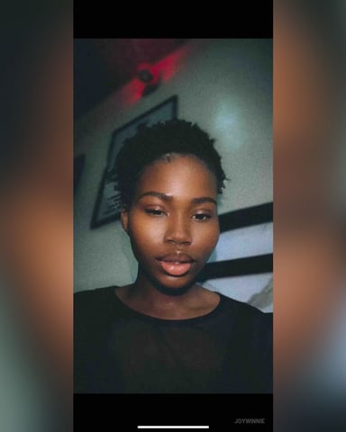 JoyWinnie foto