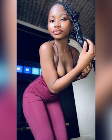 JoyWinnie foto