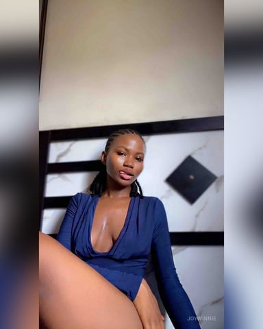JoyWinnie foto