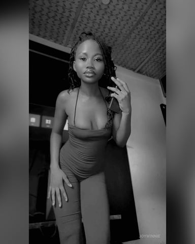JoyWinnie foto