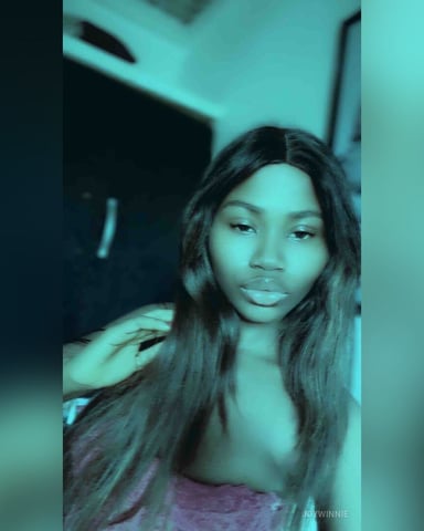 JoyWinnie foto
