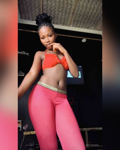 JoyWinnie foto