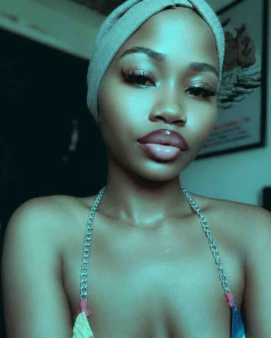 JoyWinnie foto