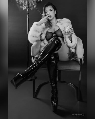 AvaBronX photo