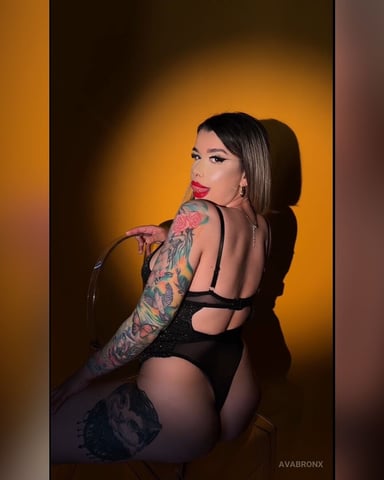 AvaBronX photo