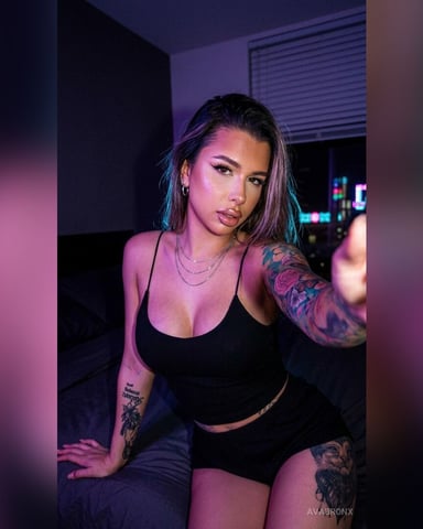 AvaBronX photo
