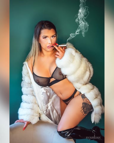 AvaBronX photo