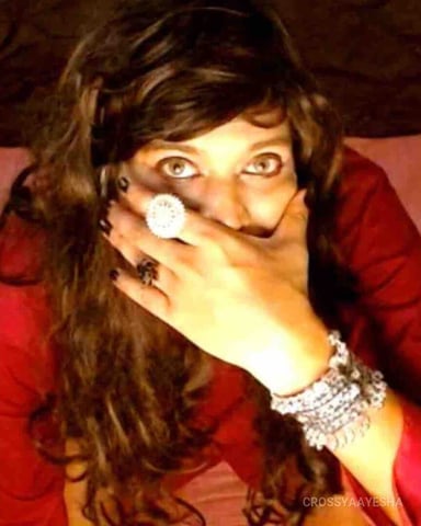 CrossyAayesha photo 3