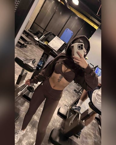 HanaRoss photo