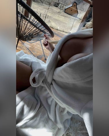 HanaRoss photo