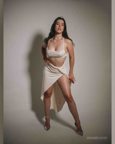 AriaBelucci Foto