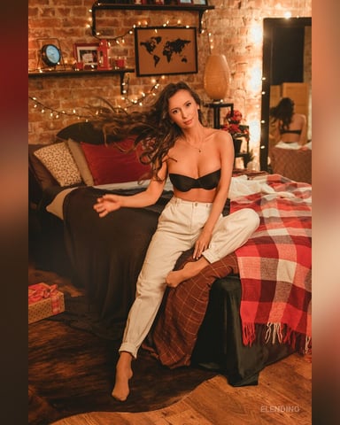 ElenDino foto