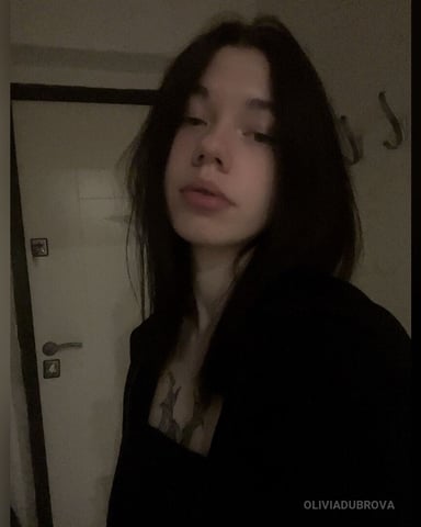 OliviaDubrova photo 1