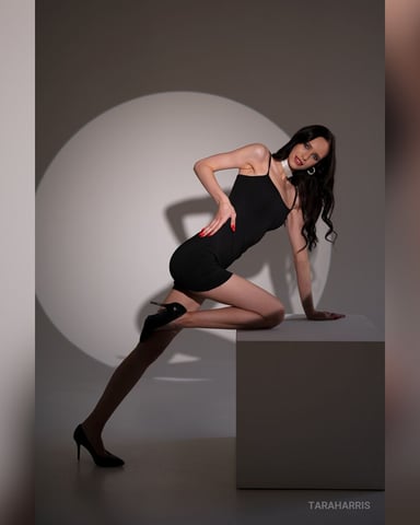 TaraHarris foto