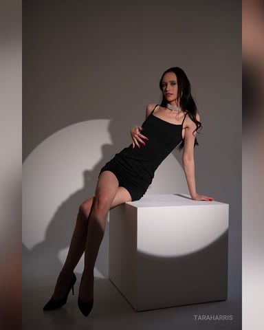 TaraHarris foto