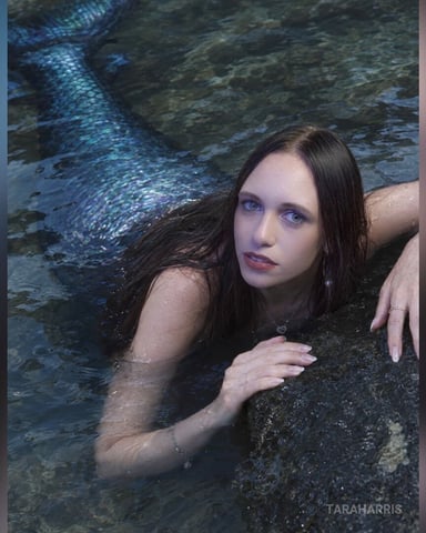 TaraHarris foto