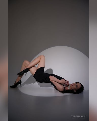 TaraHarris foto