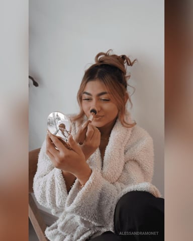 AlessandraMonet Foto