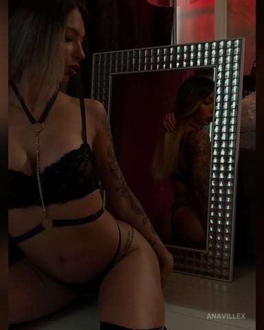 AnaVillex foto
