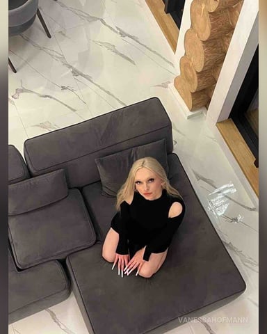 VanessaHofmann photo