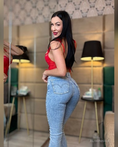 AlisonHale photo