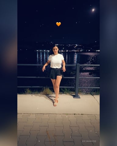 JuliaHayss photo