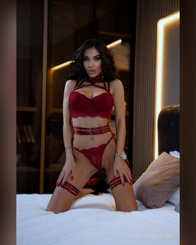 KinsleyCatalina photo