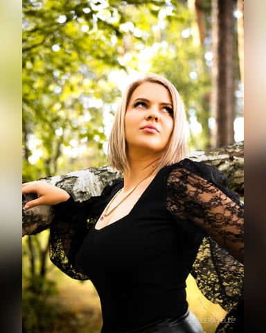 AdeleRavelle foto