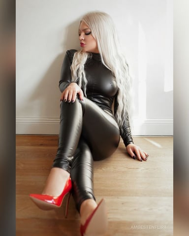 AlexaBesten photo