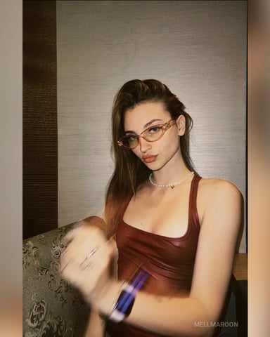 MellMaroon photo