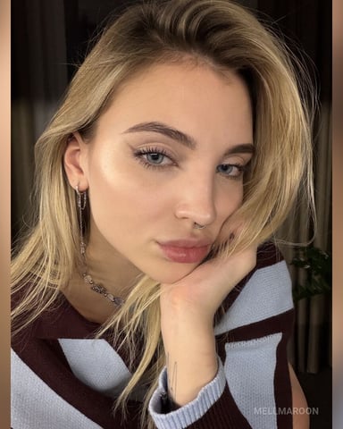 MellMaroon photo
