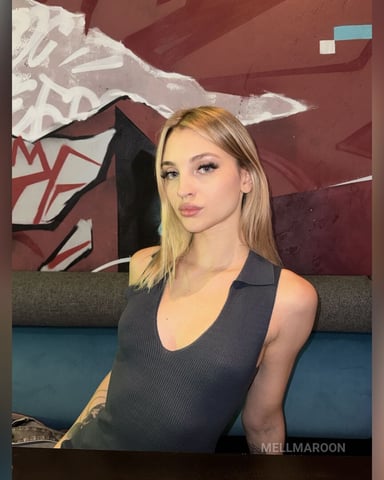 MellMaroon photo