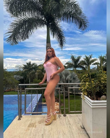 TaylorZakhar Foto