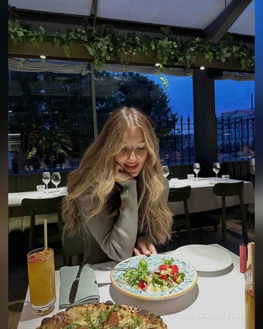 VictoriaWolfred Foto