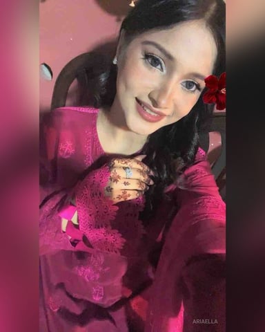 AriaElla photo
