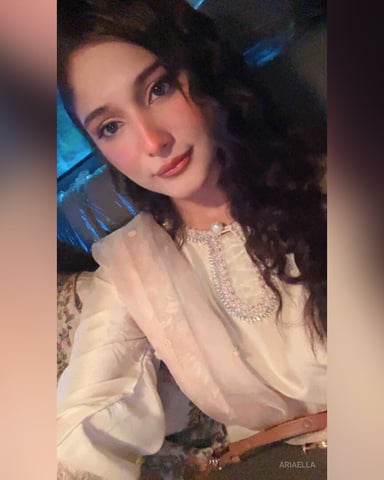 AriaElla photo